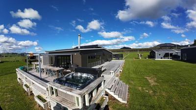 Atiamuri Holiday House aerial view